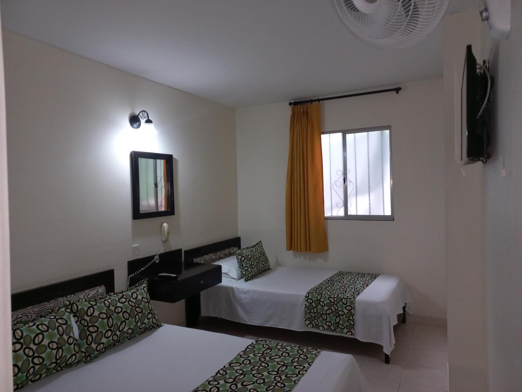 Hotel Los Tunjos Pereira Esterno foto